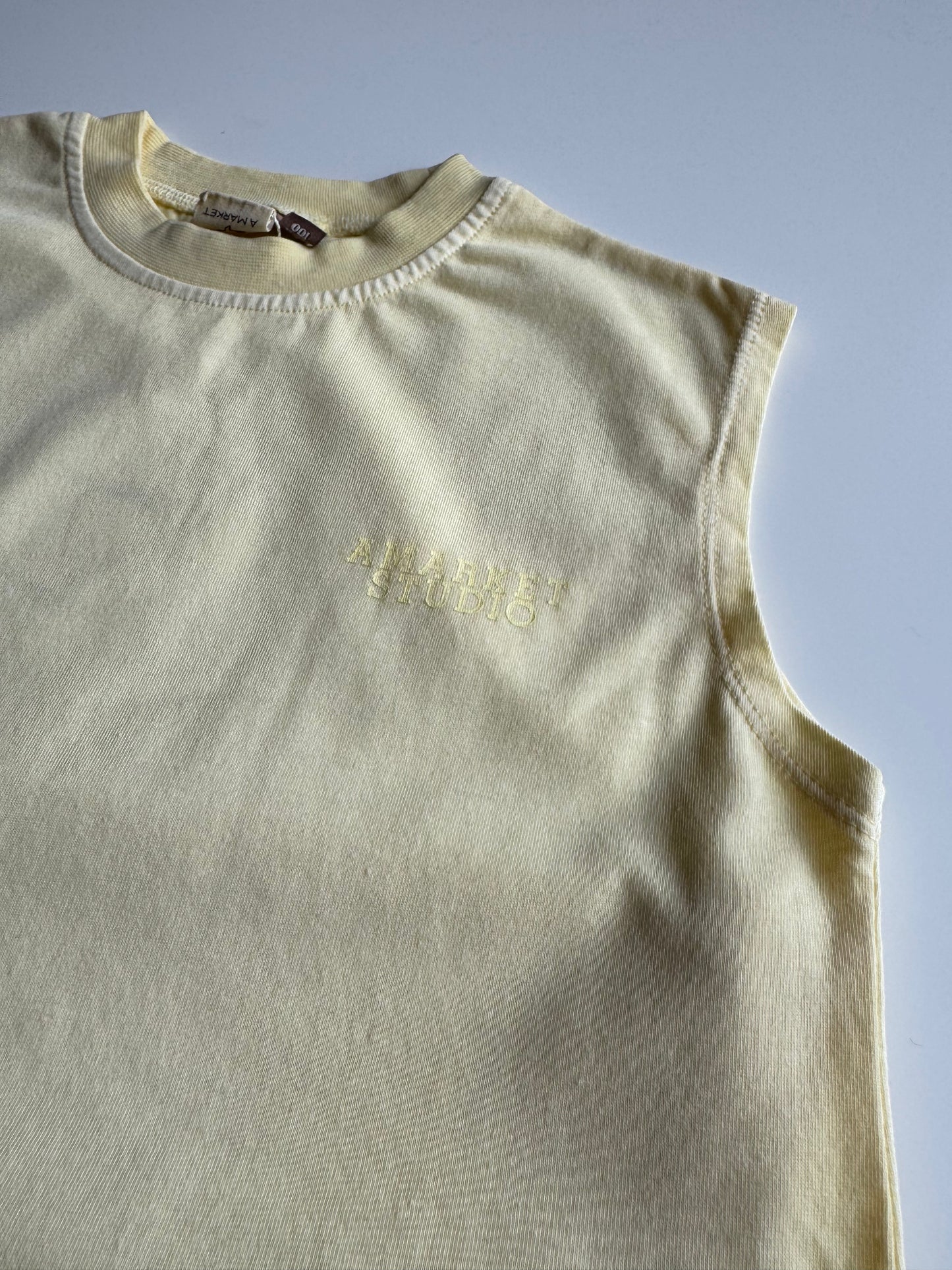 Sleeveless top - butter yellow
