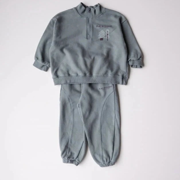 Tree half zip-up sweater