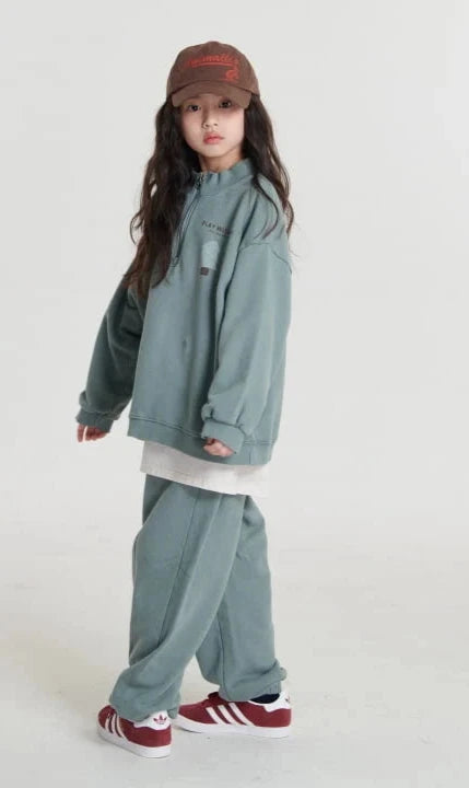 Tree half zip-up sweater