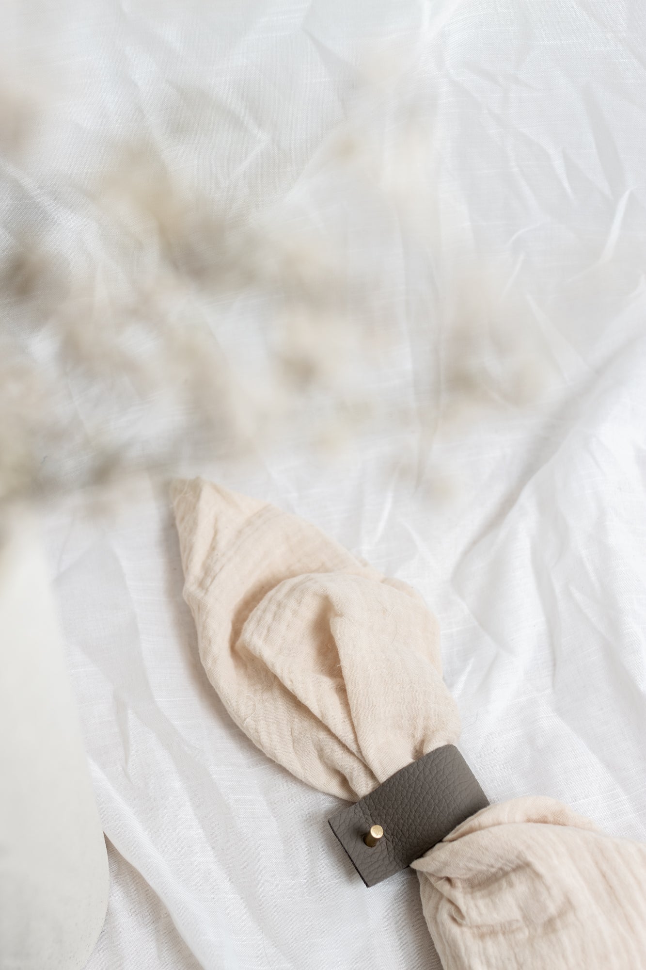 leather napkin rings - set