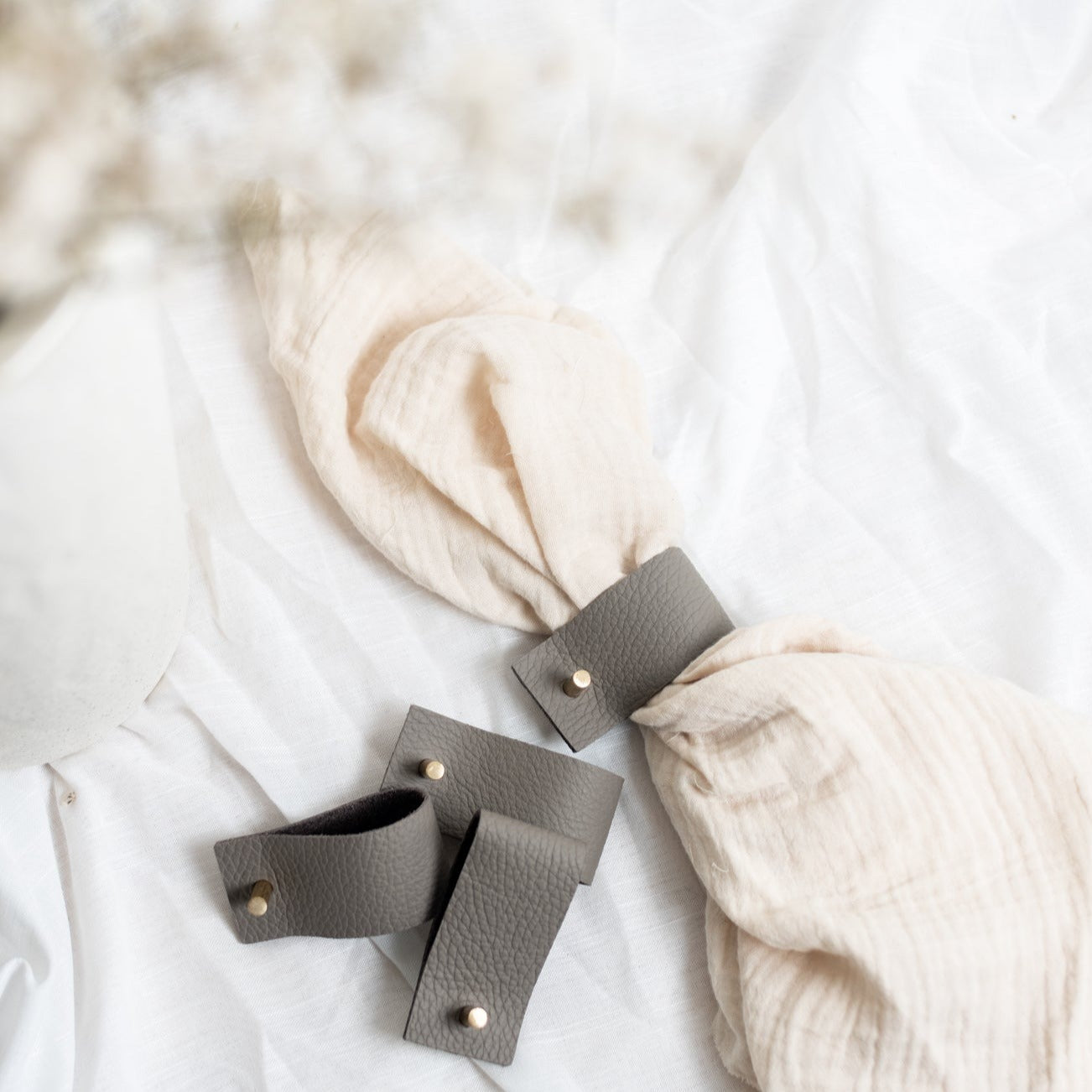 leather napkin rings - set