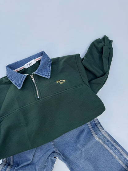 Denim collar zip sweatshirt