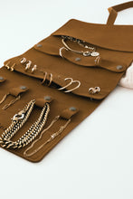 Afbeelding in Gallery-weergave laden, jewelry - roll up
